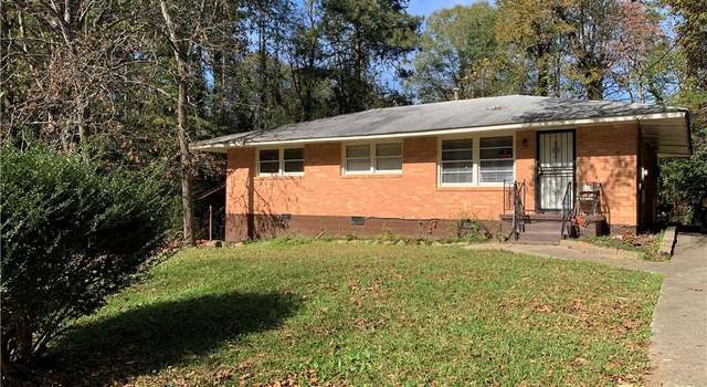 Photo of 704 Valleyview Dr, Forest Park, GA 30297