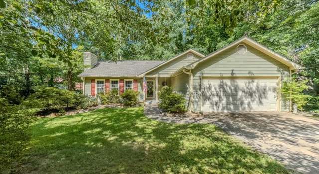 Photo of 142 Crest Pointe Ct, Auburn, GA 30011