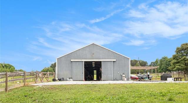 Photo of 3852 Woods Bridge Rd, Commerce, GA 30529