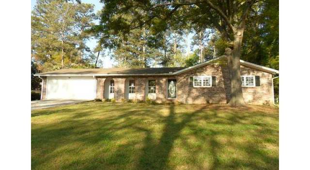 Photo of 607 Kingswood Ct, Lithia Springs, GA 30122