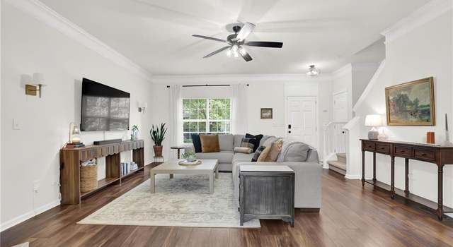 Photo of 833 Society Ct, Woodstock, GA 30188