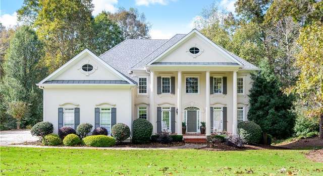 Photo of 770 Valley Summit Dr, Roswell, GA 30075