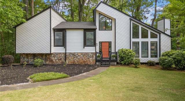 Photo of 4514 Creekwood Cir NW, Kennesaw, GA 30152