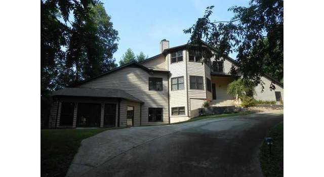 Photo of 3012 The Lake Rd, Gainesville, GA 30501