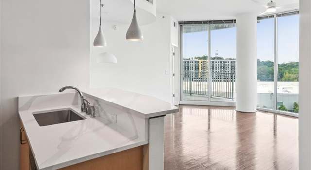 Photo of 361 17th St NW #922, Atlanta, GA 30363