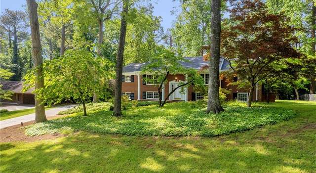 Photo of 4331 E Kings Point Cir, Dunwoody, GA 30338