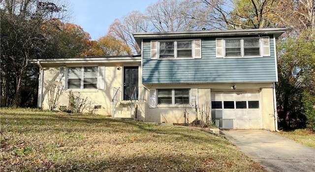 Photo of 422 Windsor Dr, Forest Park, GA 30297