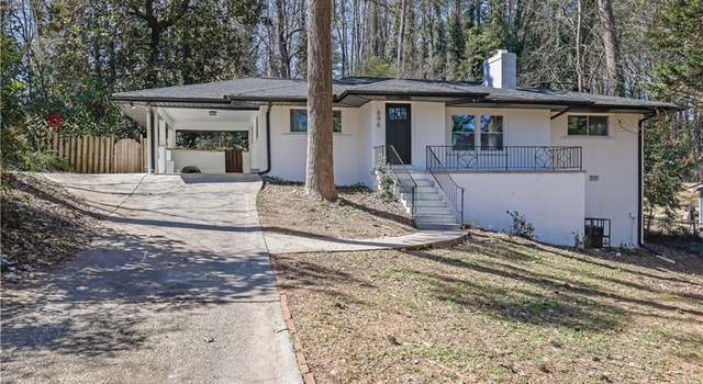 Photo of 696 Kenilworth Cir, Stone Mountain, GA 30083