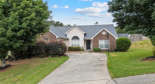 Photo of 3834 Hawk Tail Dr, Loganville, GA 30052