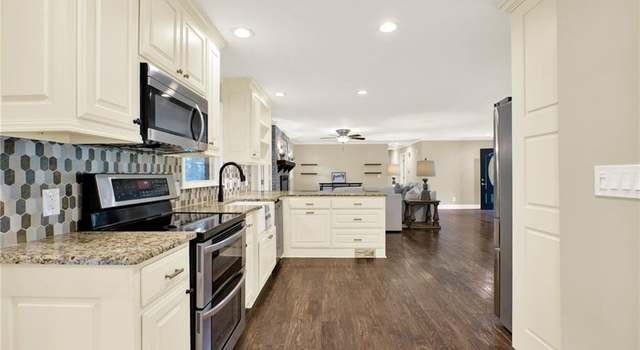 Photo of 4353 White Oak Dr, Sugar Hill, GA 30518