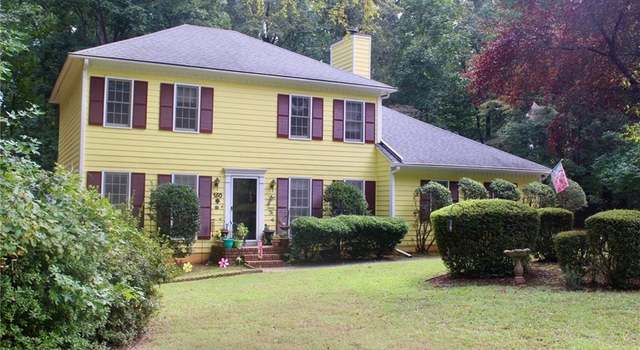 Photo of 150 Ashley Dr, Fayetteville, GA 30214