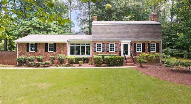 Photo of 2179 Mountclaire Ct, Stone Mountain, GA 30087
