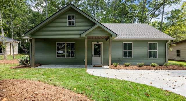 Photo of 8087 Beachwood Dr, Murrayville, GA 30564
