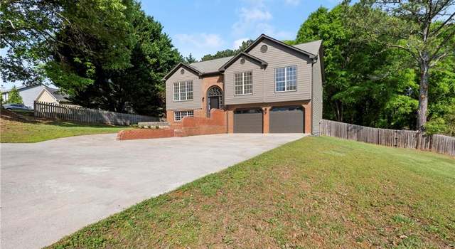 Photo of 842 Lodgeview Dr, Bethlehem, GA 30620