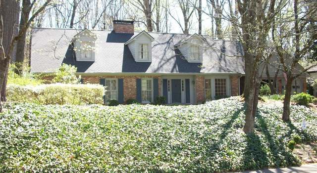 Photo of 993 Castle Falls Dr NE, Atlanta, GA 30329