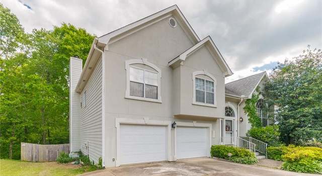 Photo of 6860 Robinwood Trl, Douglasville, GA 30135