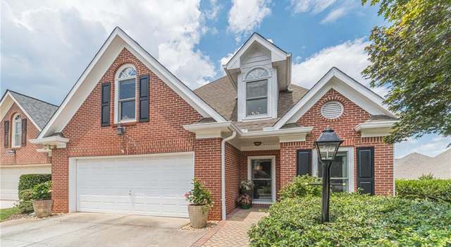 Photo of 1905 Glenhurst Dr, Snellville, GA 30078