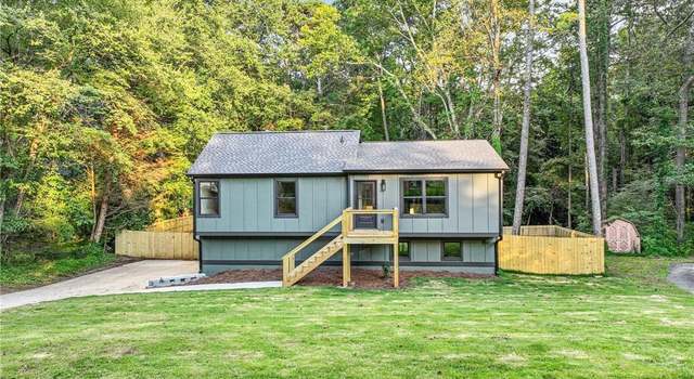 Photo of 256 Sharney Ln NE, Kennesaw, GA 30144