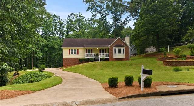 Photo of 670 Dena Dr, Canton, GA 30114