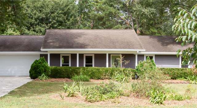 Photo of 2079 Pinehurst Rd, Snellville, GA 30078