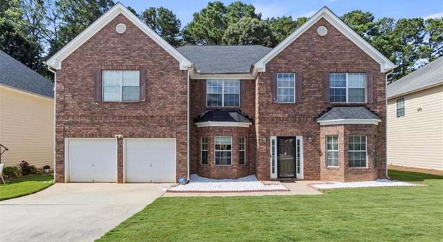 Photo of 802 Cormac Dr, Riverdale, GA 30296
