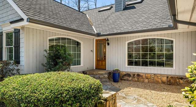 Photo of 570 Glen Eagles Cir SE, Marietta, GA 30067