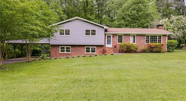Photo of 385 Vineyard Dr NW, Marietta, GA 30064