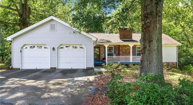Photo of 1447 Summit Chase Dr, Snellville, GA 30078