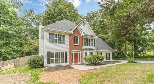 Photo of 3045 Summit Ln, Monroe, GA 30655