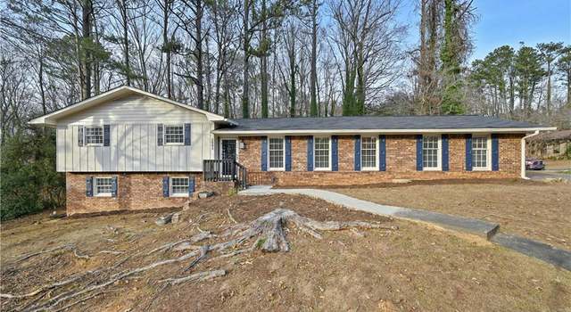 Photo of 2995 W Potomac Dr, East Point, GA 30344