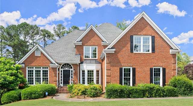 Photo of 13090 Magnolia Crescent Dr, Roswell, GA 30075