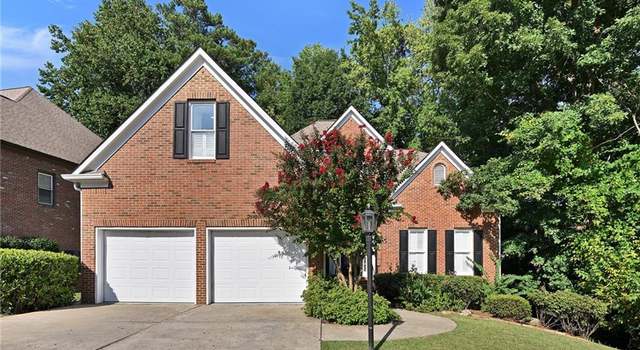 Photo of 1337 Parkview Ln, Kennesaw, GA 30152