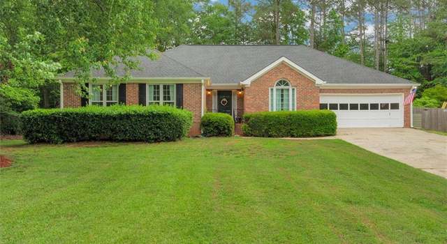 Photo of 1050 Chestnut Hill Cir SW, Marietta, GA 30064