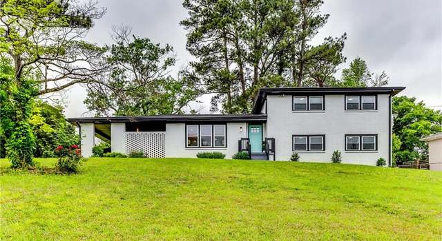 Photo of 2932 Valley Ridge Dr, Decatur, GA 30032