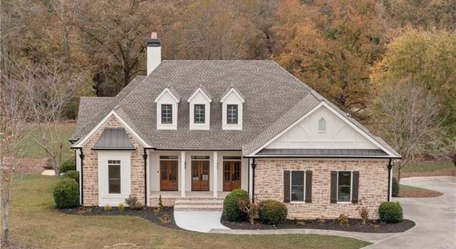 Photo of 100 Percheron Dr, Canton, GA 30114
