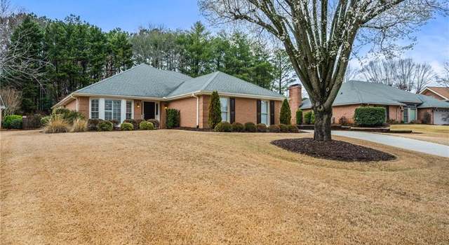 Photo of 555 Carybell Ln, Alpharetta, GA 30004