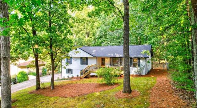 Photo of 2152 Tourney Dr, Marietta, GA 30062