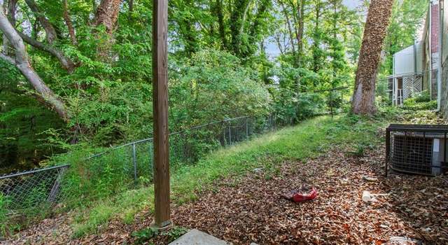 Photo of 2025 Venetian Dr SW, Atlanta, GA 30311
