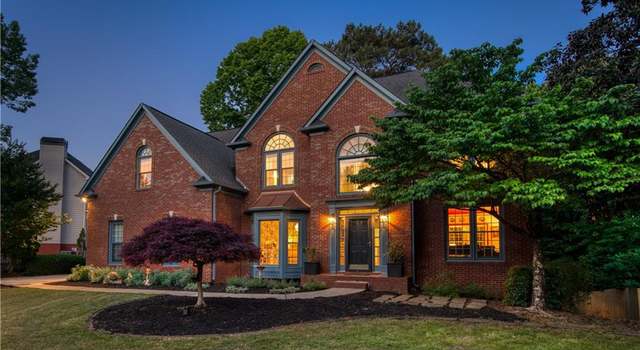 Photo of 5010 Winding Hills Ln, Woodstock, GA 30189