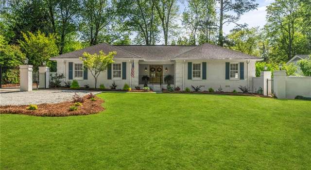 Photo of 5641 Roberts Dr, Dunwoody, GA 30338
