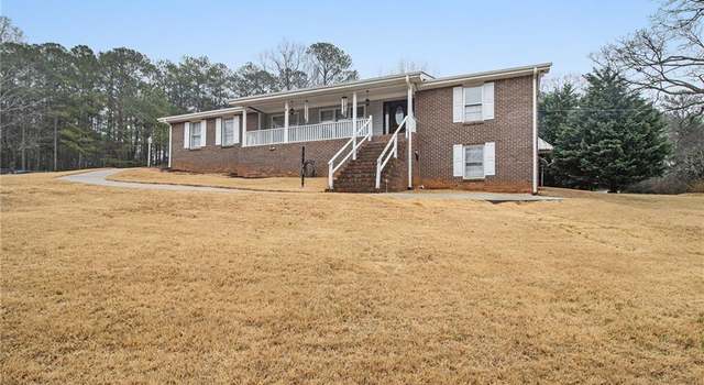 Photo of 6069 Shallow Wood Ln, Douglasville, GA 30135