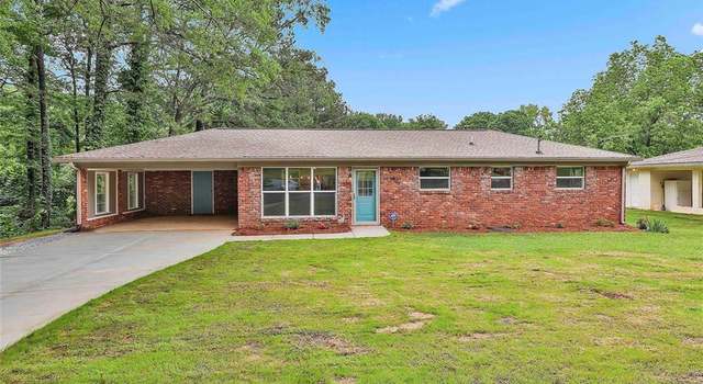 Photo of 191 Pine St NE, Fairburn, GA 30213