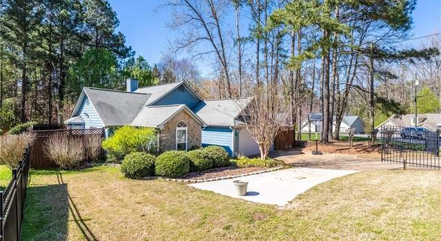 Photo of 1805 Killarney Dr SW, Marietta, GA 30008
