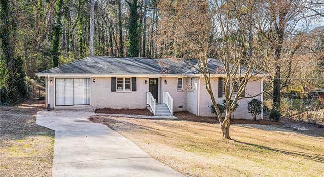 Photo of 2239 Pinewood Dr, Decatur, GA 30032