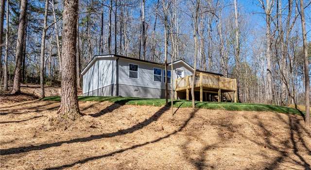 Photo of 196 Twin Mountain Lakes Cir, Talking Rock, GA 30175