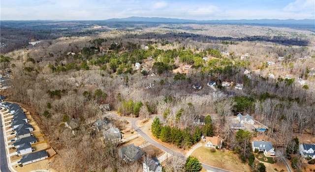 Photo of 408 Valley Brook Cir W, Dawsonville, GA 30534