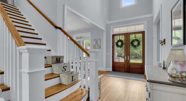 Photo of 1033 Lanier Ave, Gainesville, GA 30501