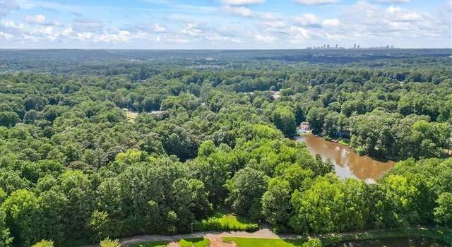 Photo of 3000 Cathedral Pl, Decatur, GA 30034