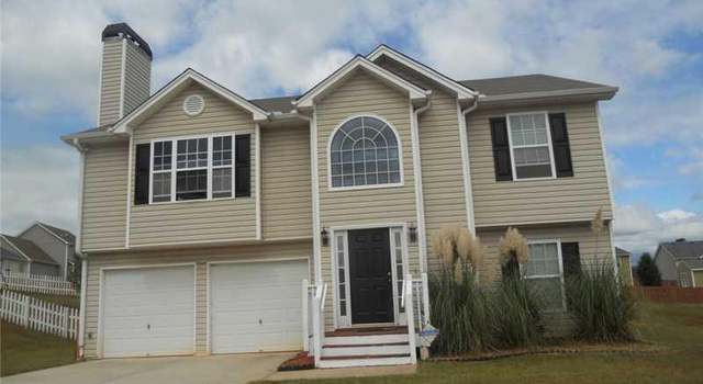 Photo of 6038 Lancelot Ln, Douglasville, GA 30135