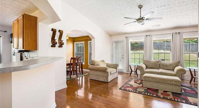 Photo of 7057 Silver Bend Ovrlk, Austell, GA 30168